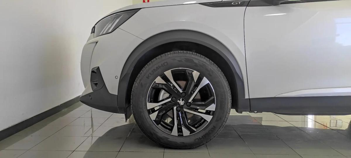peugeot-2008-2021-gasolina-1199cc