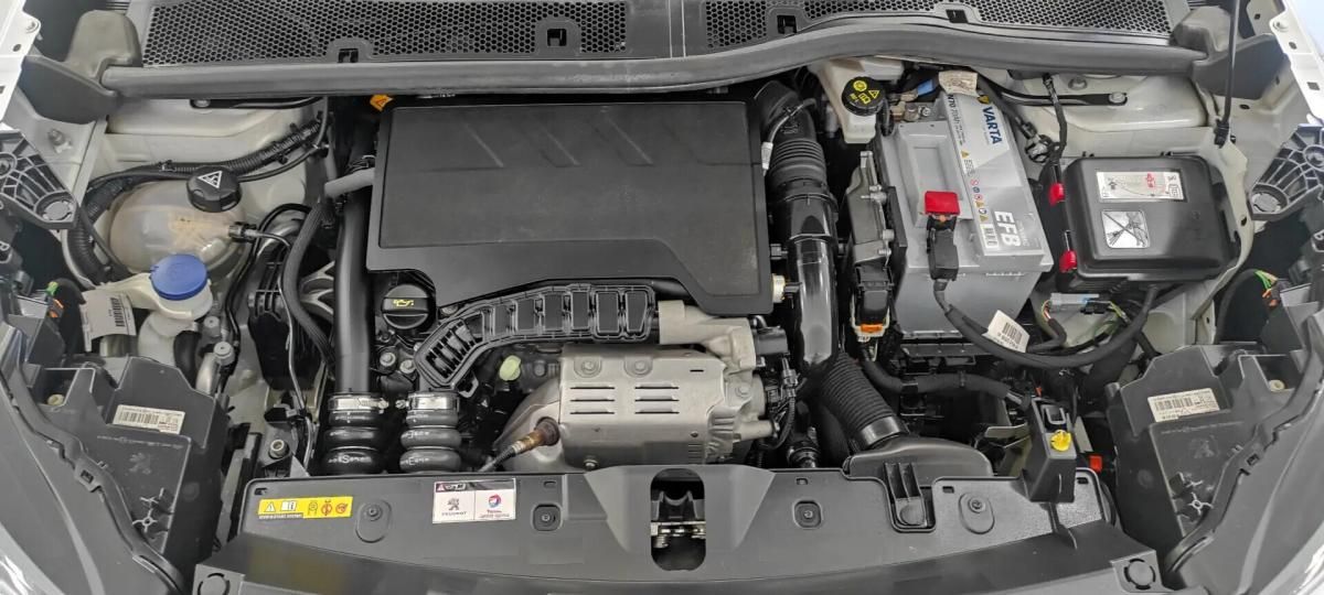 peugeot-2008-2021-gasolina-1199cc