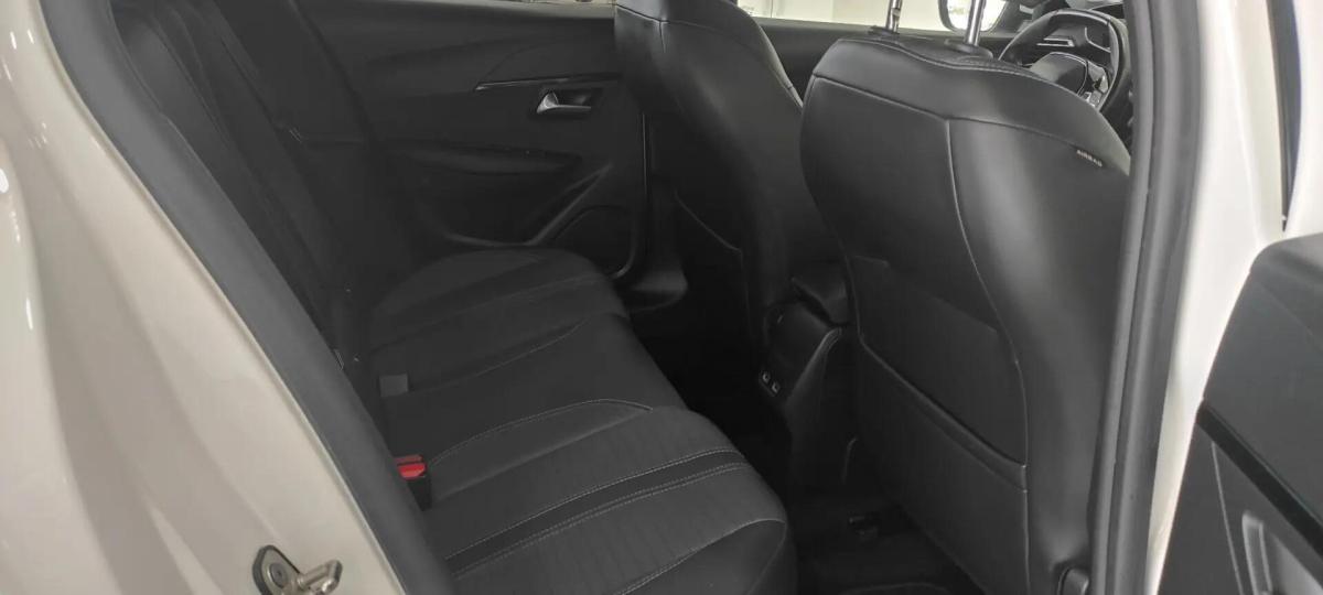 peugeot-208-2020-gasolina-1199cc