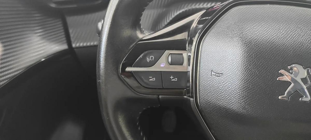 peugeot-208-2020-gasolina-1199cc