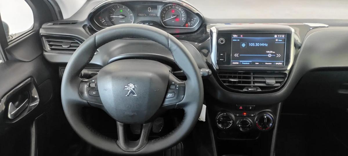 peugeot-208-2017-gasolina-1199cc