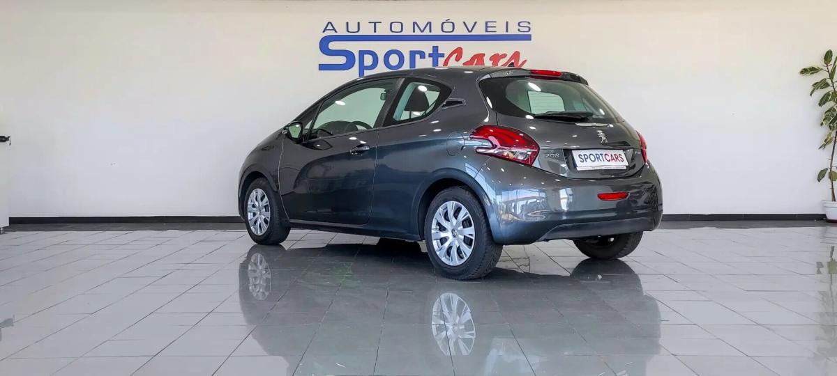 peugeot-208-2017-gasolina-1199cc