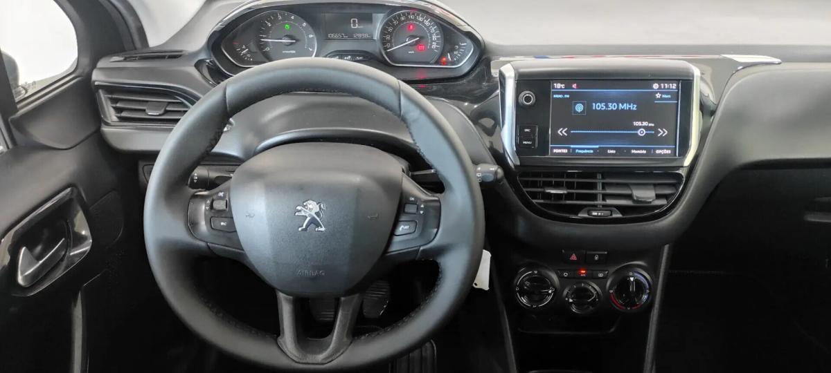 peugeot-208-2017-gasolina-1199cc