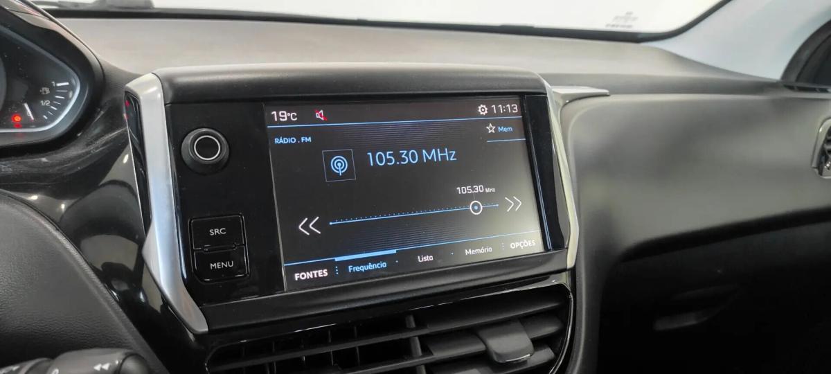 peugeot-208-2017-gasolina-1199cc