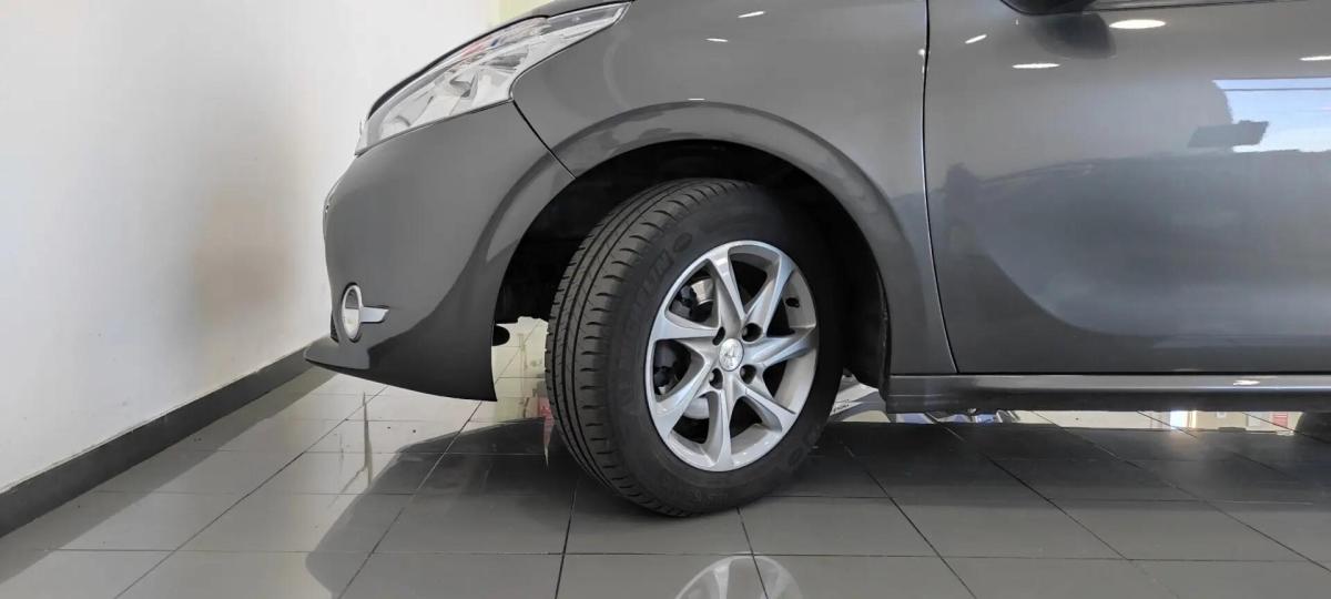 peugeot-208-2013-diesel-1398cc