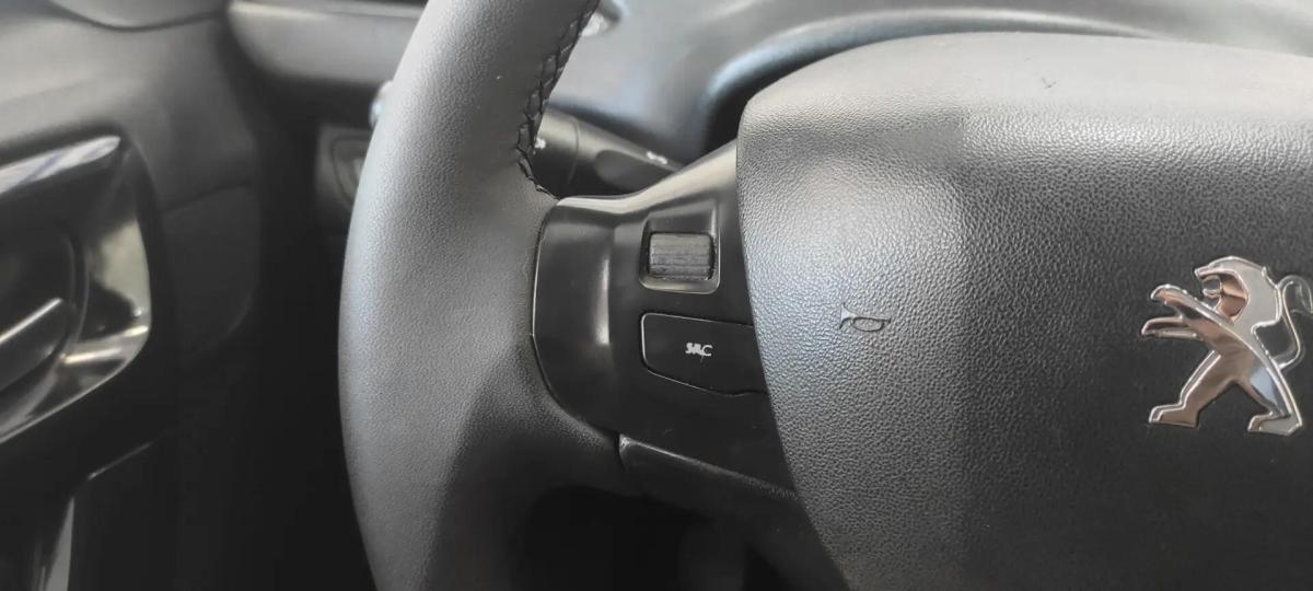 peugeot-208-2013-diesel-1398cc