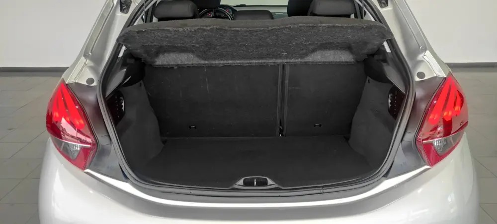peugeot-208-2018-gasolina-1199cc