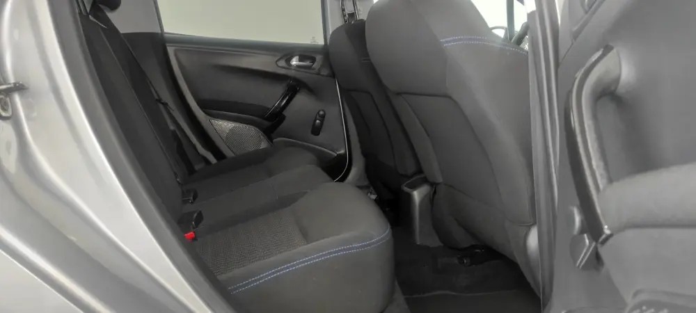 peugeot-208-2018-gasolina-1199cc