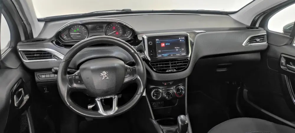 peugeot-208-2018-gasolina-1199cc