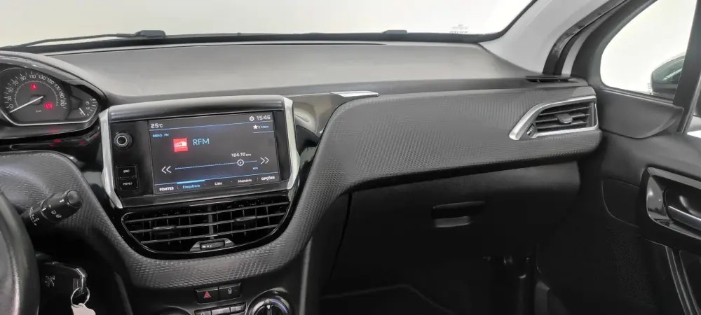 peugeot-208-2018-gasolina-1199cc
