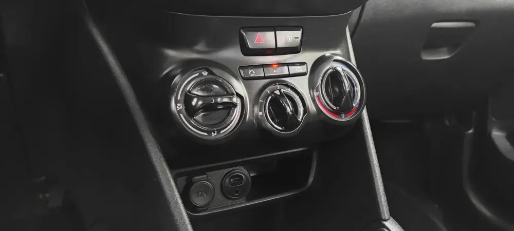 peugeot-208-2018-gasolina-1199cc