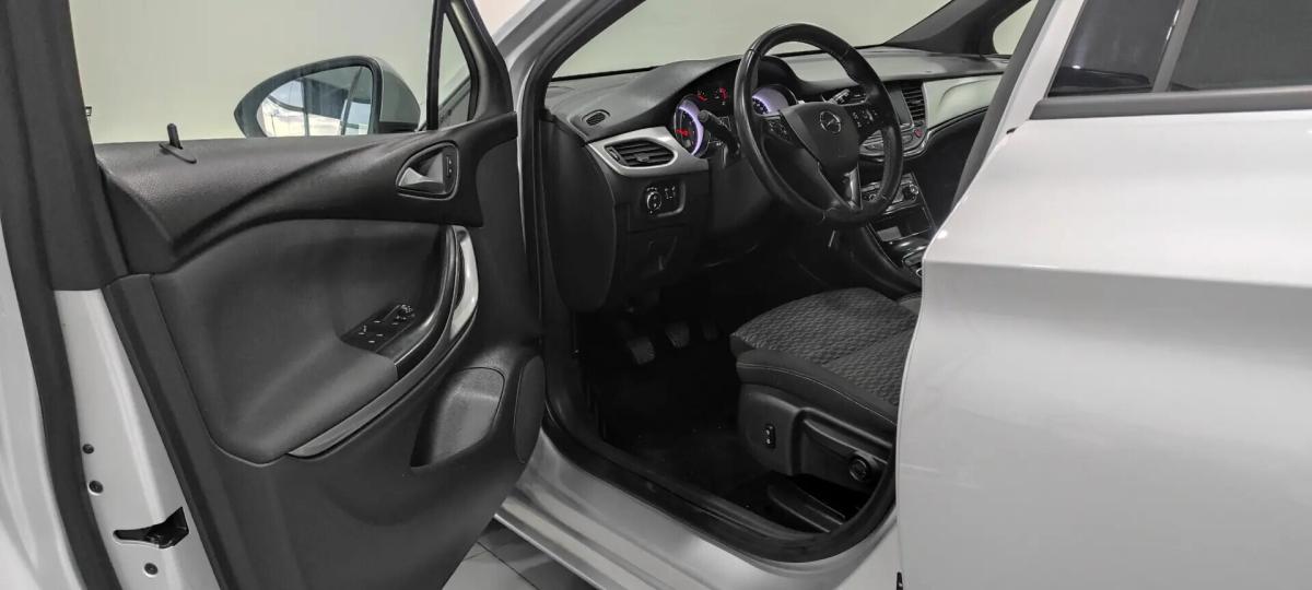 opel-astra-2020-gasolina-1199cc