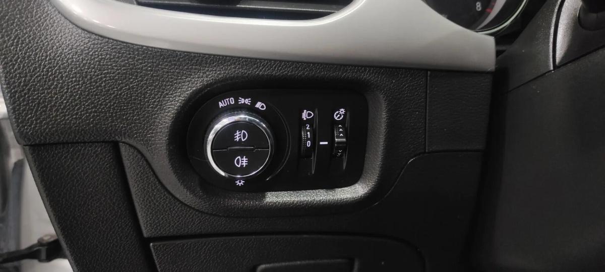 opel-astra-2020-gasolina-1199cc