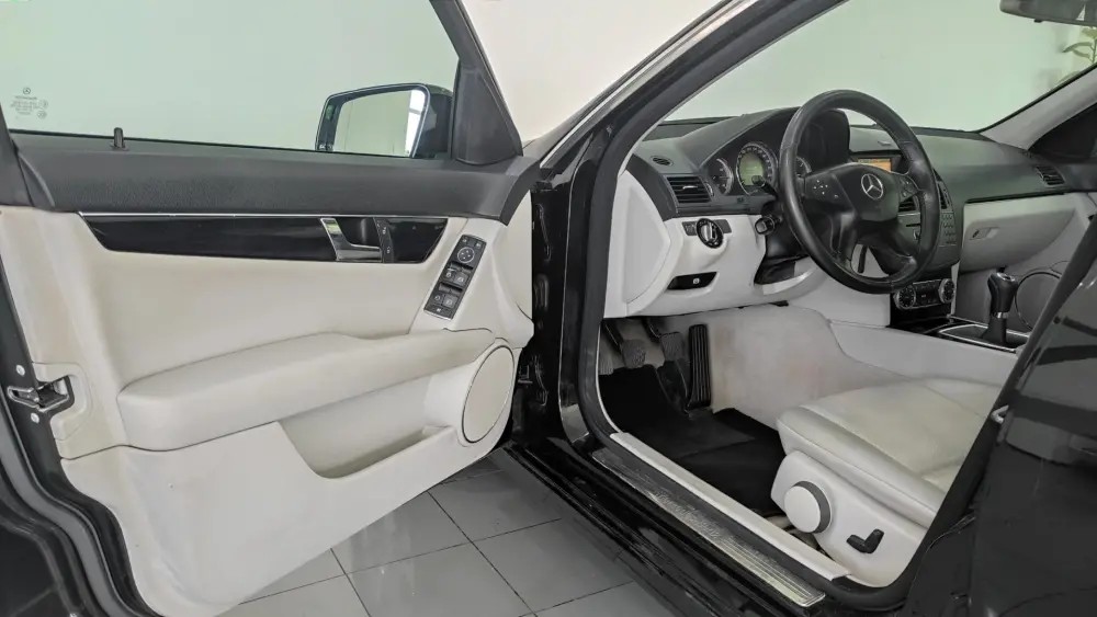 mercedes-benz-classe-c-2010-diesel-2143cc