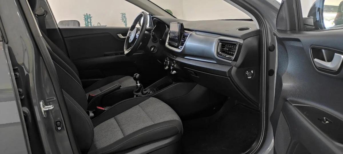 kia-stonic-2022-gasolina-1197cc