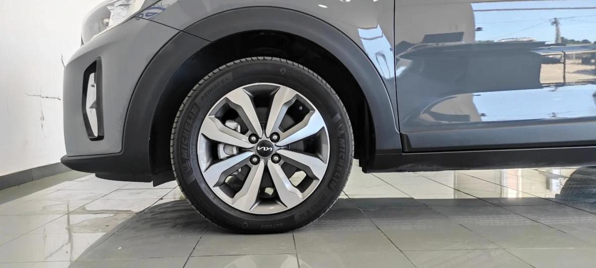 kia-stonic-2022-gasolina-1197cc