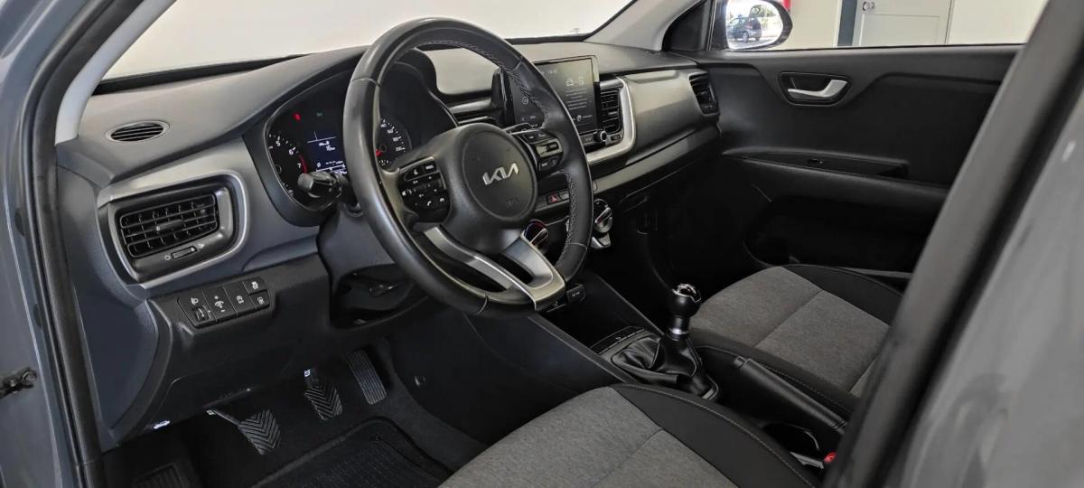 kia-stonic-2022-gasolina-1197cc