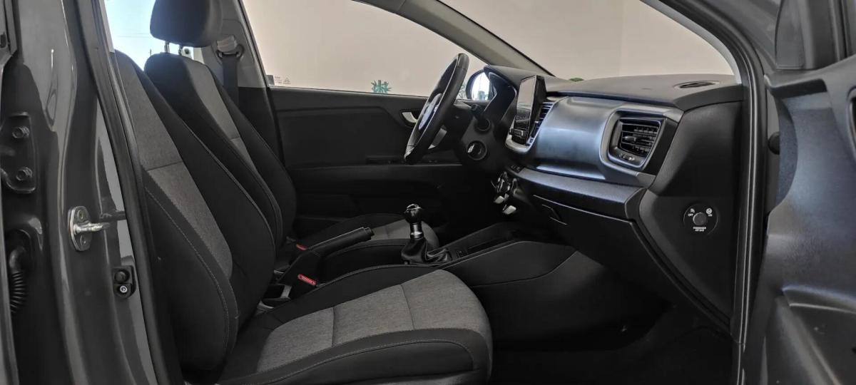 kia-stonic-2022-gasolina-1197cc