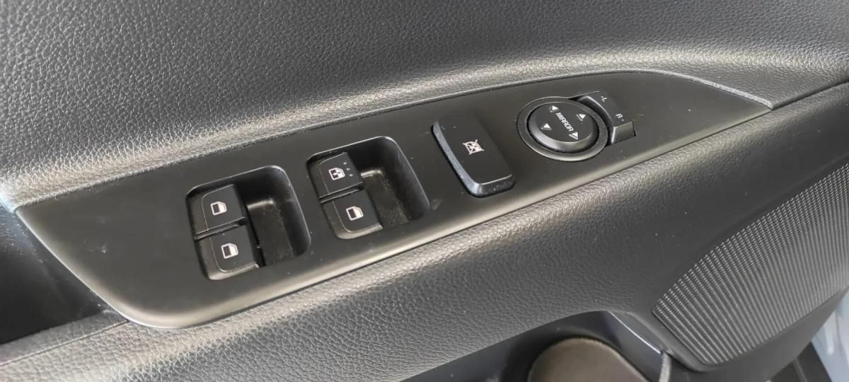 kia-stonic-2022-gasolina-1197cc