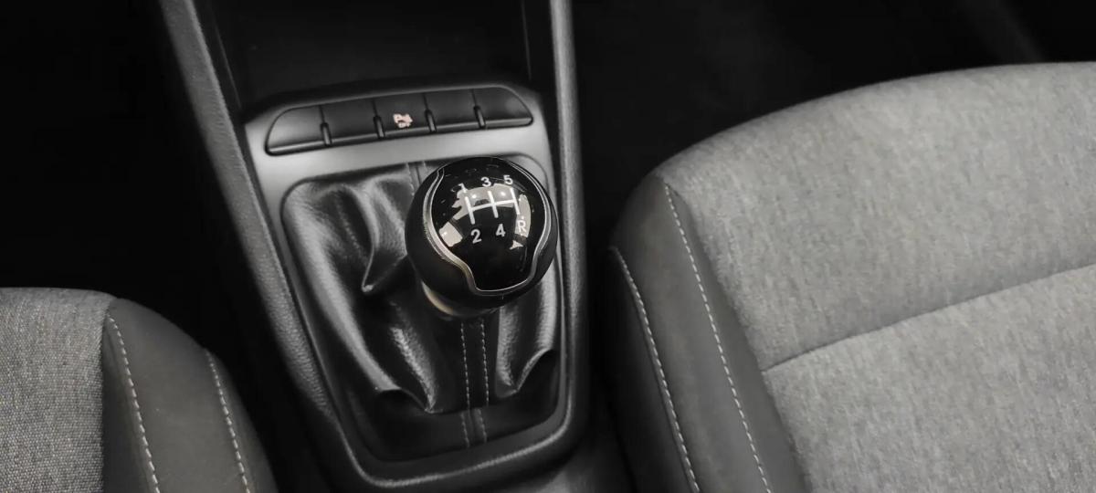 kia-stonic-2022-gasolina-1197cc