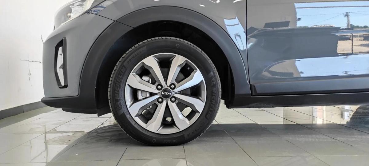 kia-stonic-2022-gasolina-1197cc