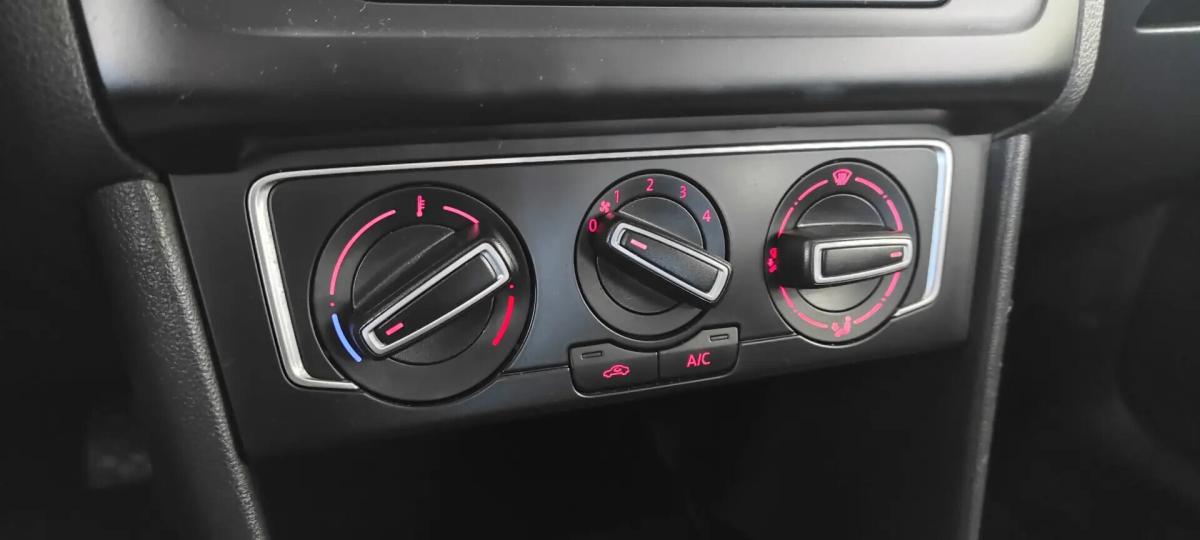 volkswagen-polo-2015-gasolina-999cc