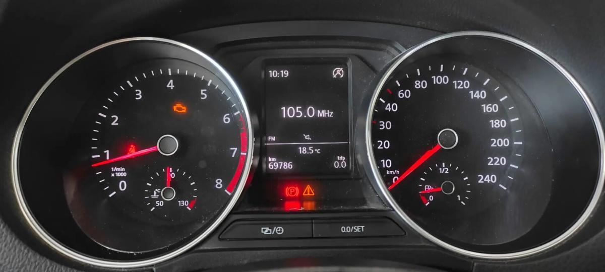 volkswagen-polo-2015-gasolina-999cc