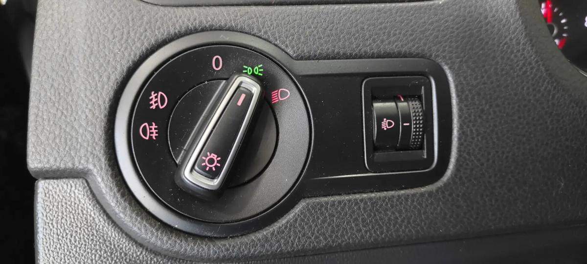 volkswagen-polo-2015-gasolina-999cc