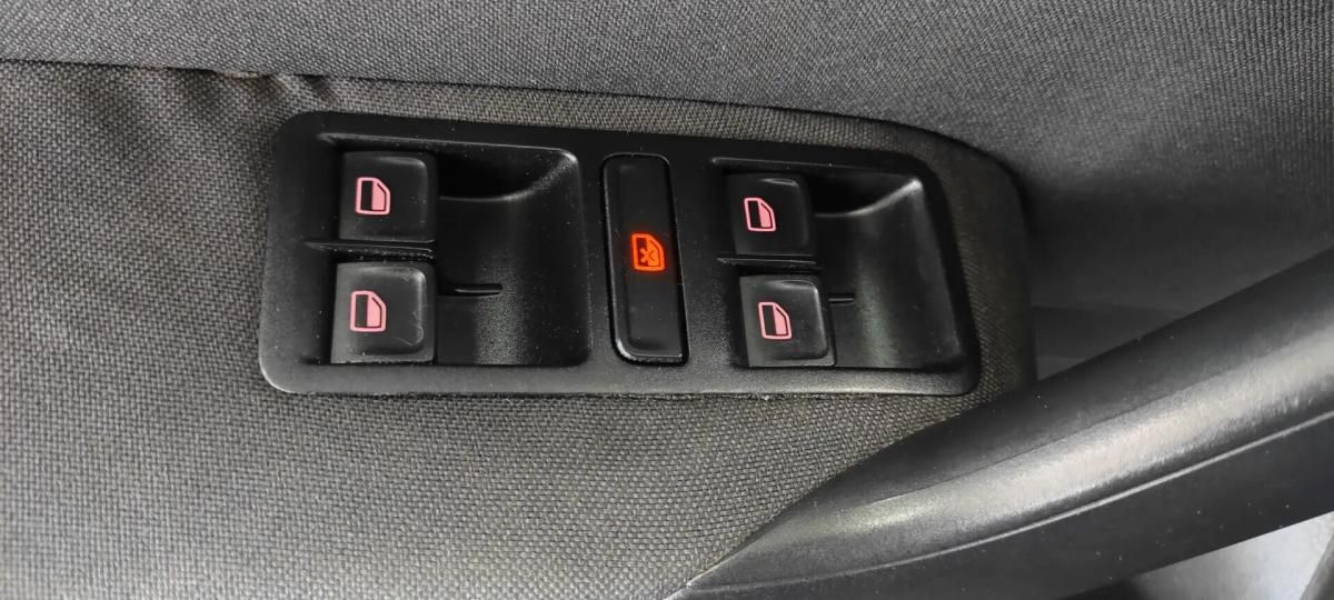 volkswagen-polo-2015-gasolina-999cc