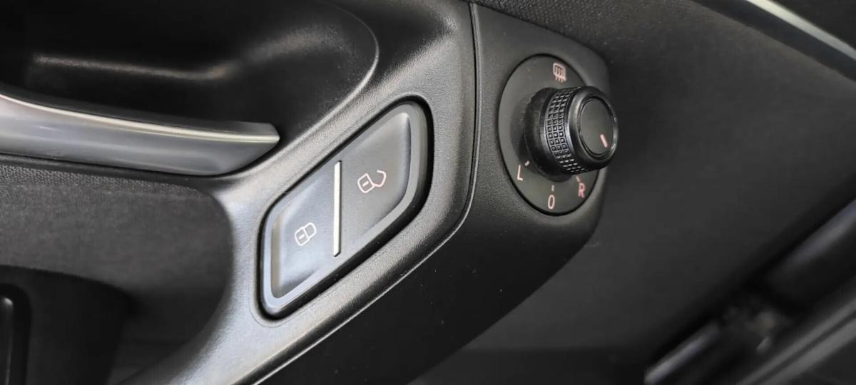 volkswagen-polo-2015-gasolina-999cc