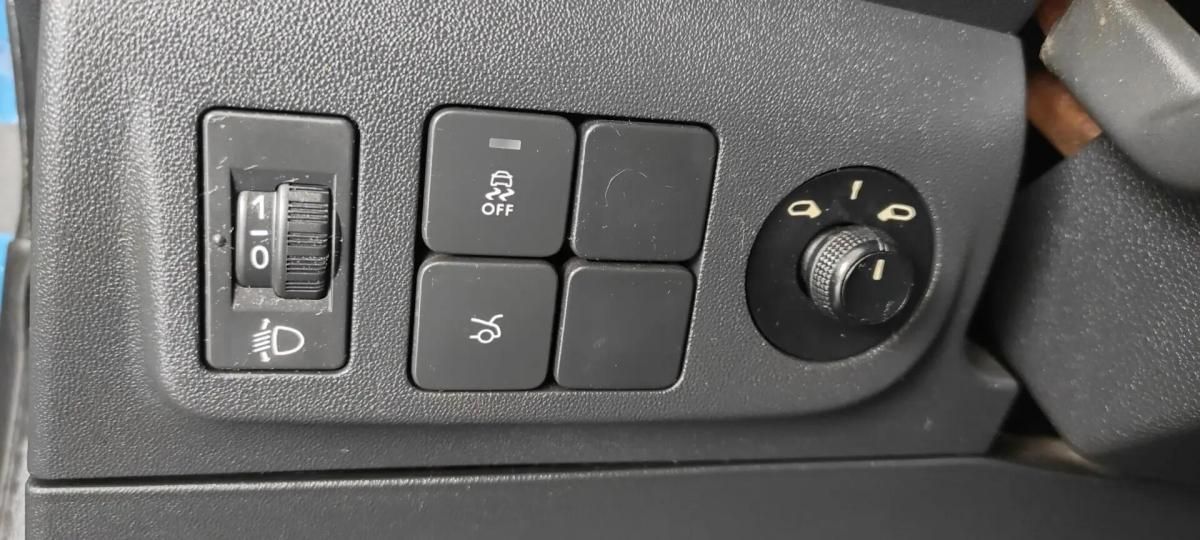 citroen-c-elysee-2018-diesel-1560cc