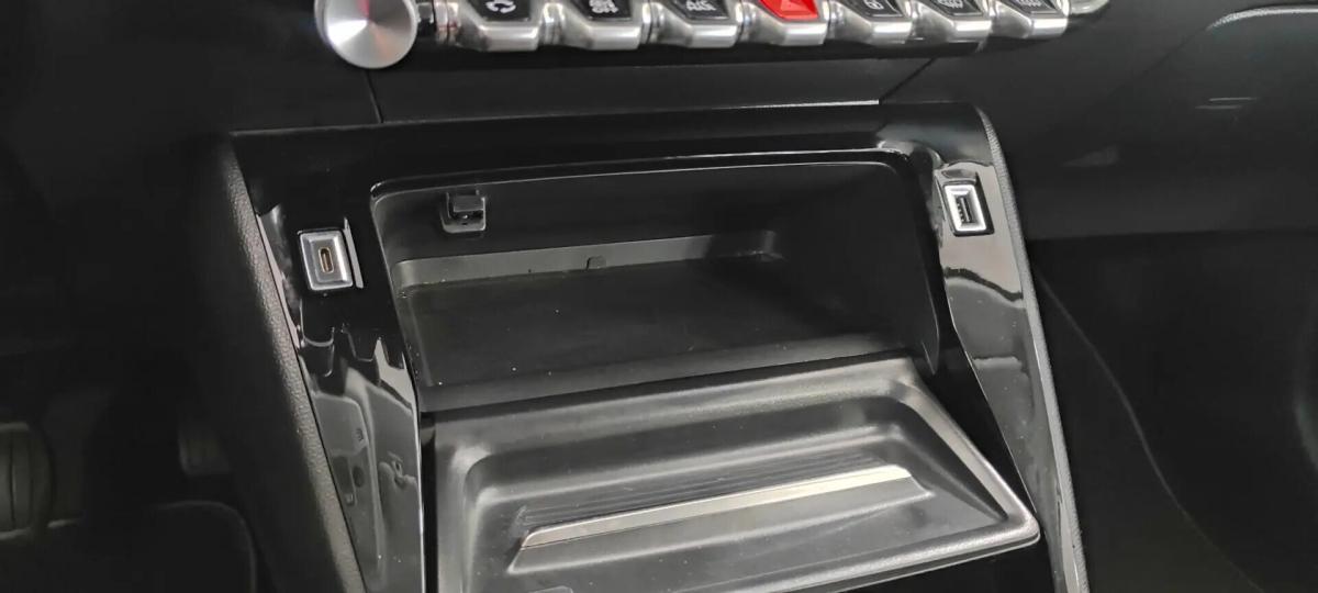 peugeot-208-2020-gasolina-1199cc