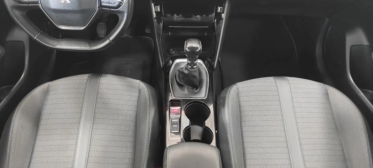 peugeot-208-2020-gasolina-1199cc