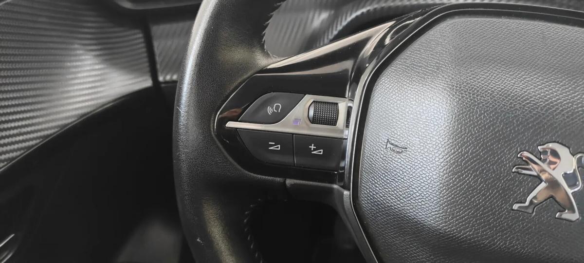 peugeot-208-2020-gasolina-1199cc