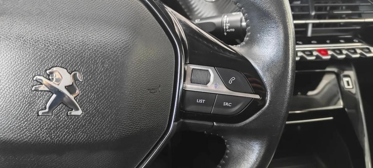 peugeot-208-2020-gasolina-1199cc
