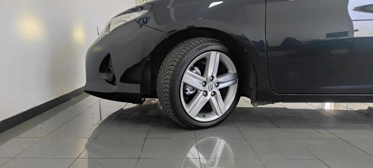 toyota-auris-touring-sports-2015-diesel-1364cc