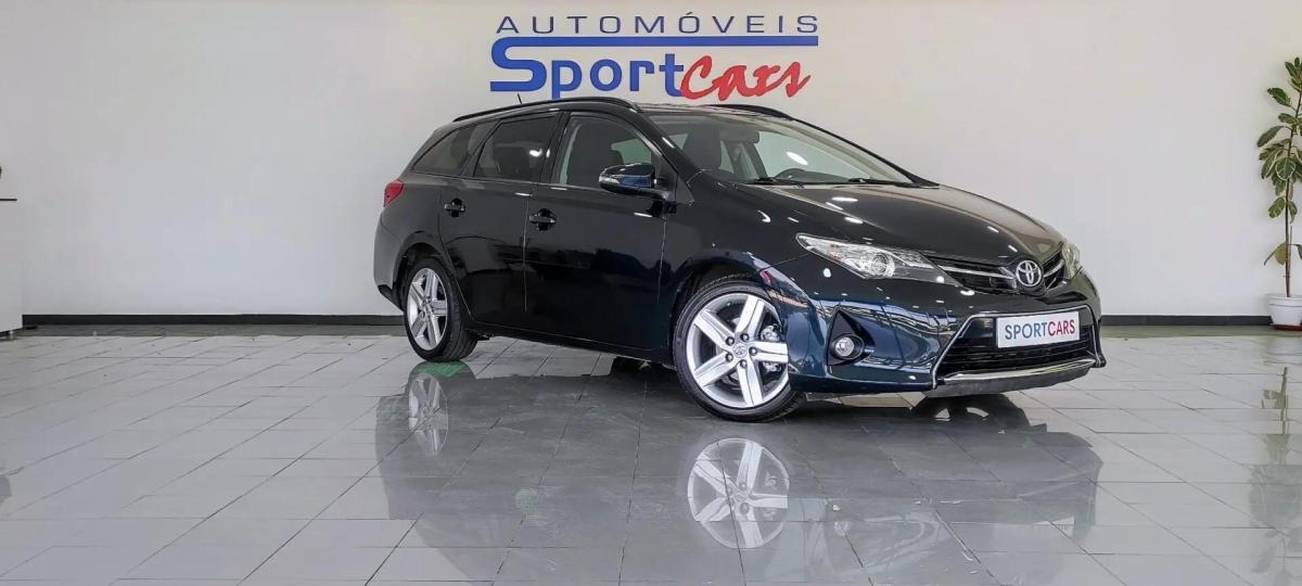 toyota-auris-touring-sports-2015-diesel-1364cc