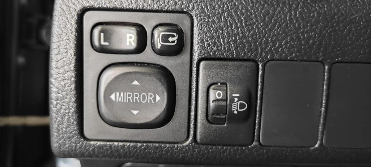 toyota-auris-touring-sports-2015-diesel-1364cc
