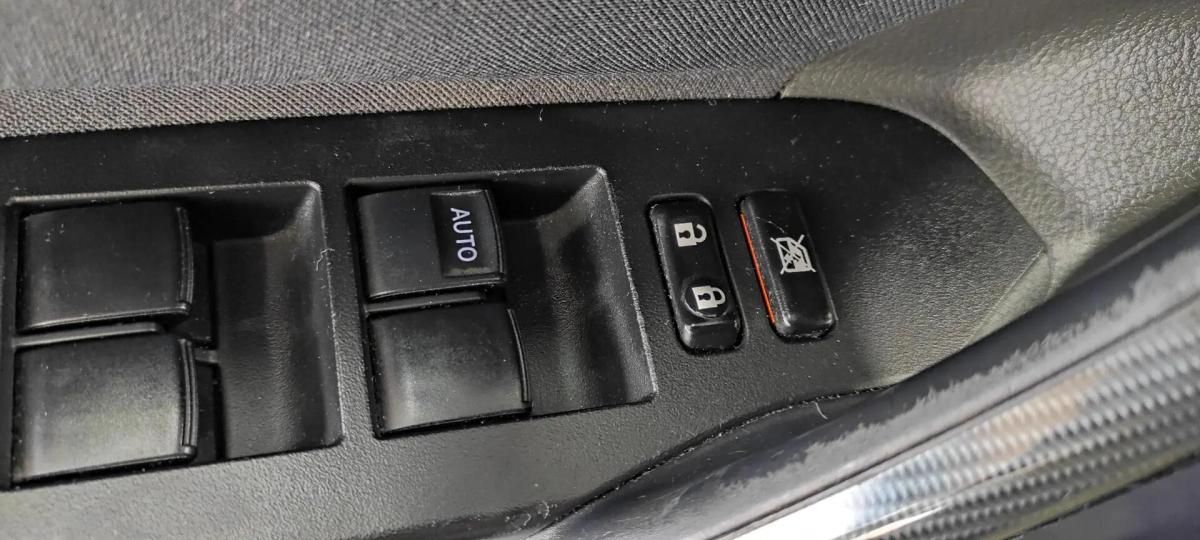 toyota-auris-touring-sports-2015-diesel-1364cc