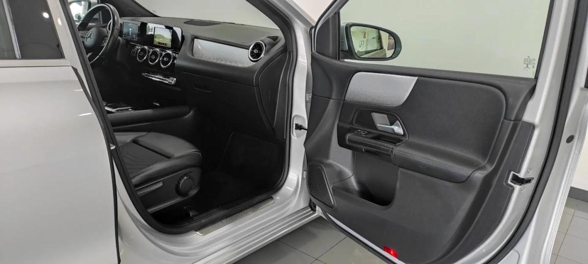 mercedes-benz-180-style-2020-diesel-1461cc