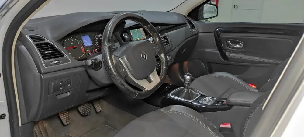 renault-laguna-break-2012-diesel-1995cc