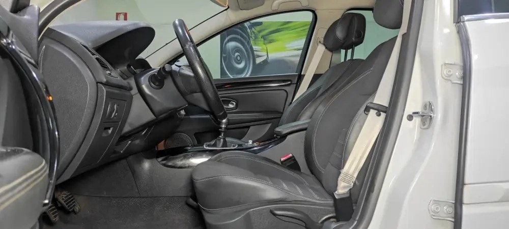 renault-laguna-break-2012-diesel-1995cc