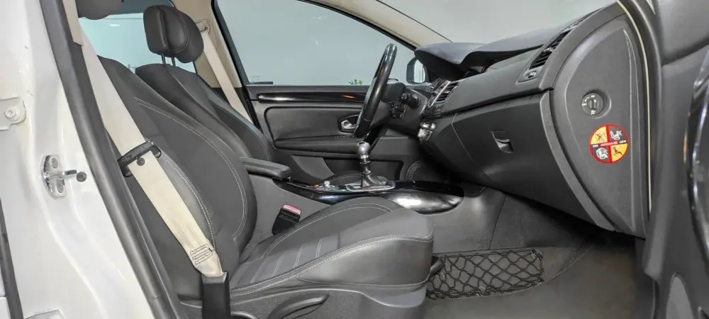 renault-laguna-break-2012-diesel-1995cc