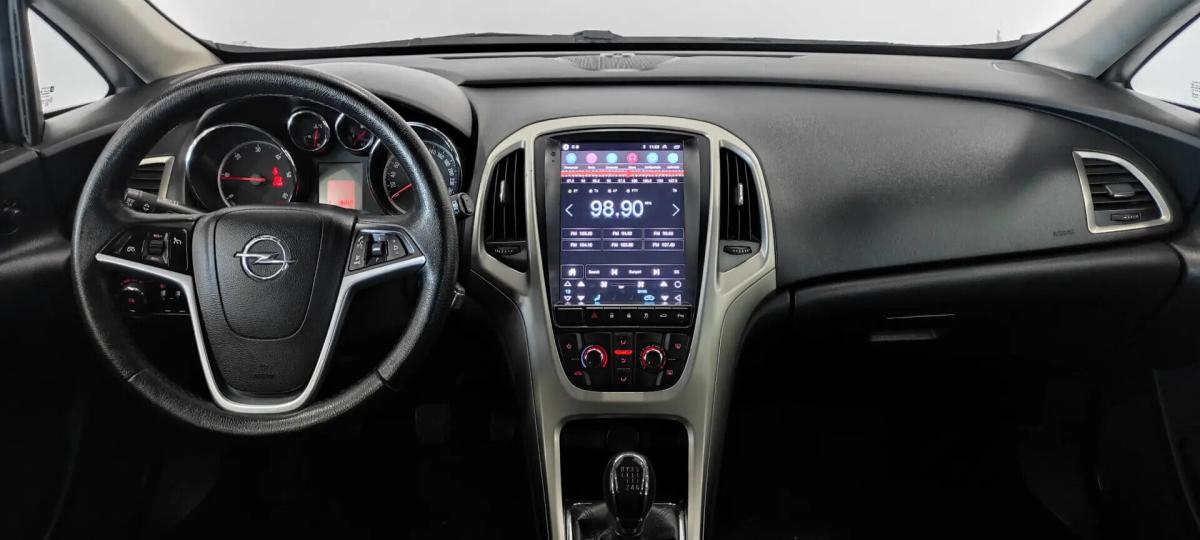 opel-astra-sport-tourer-2011-diesel-1686cc