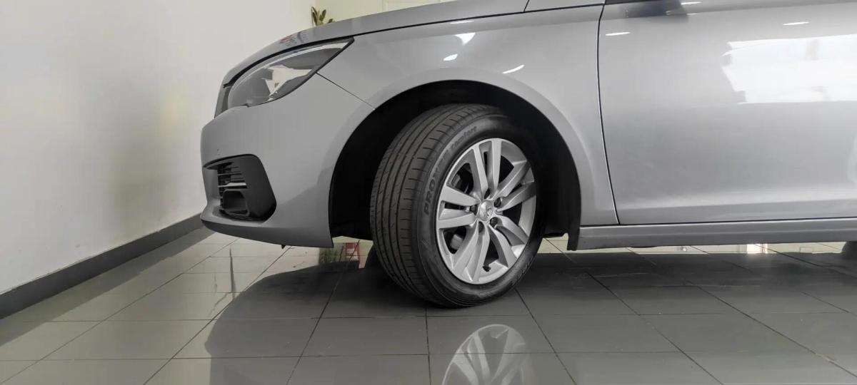 peugeot-308-sw-2018-diesel-1560cc