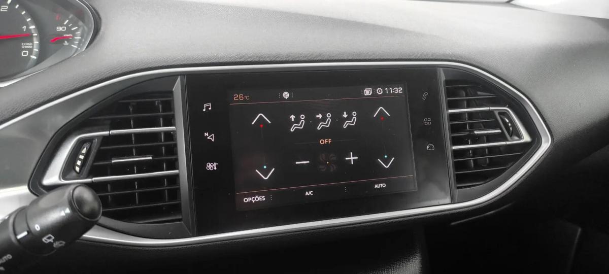 peugeot-308-sw-2018-diesel-1560cc