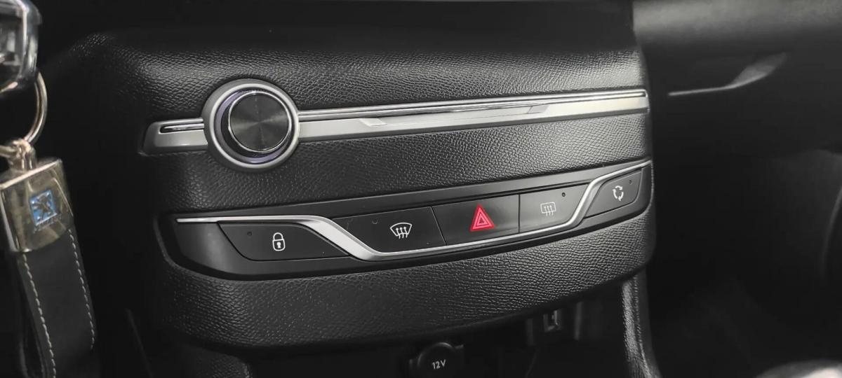 peugeot-308-sw-2018-diesel-1560cc