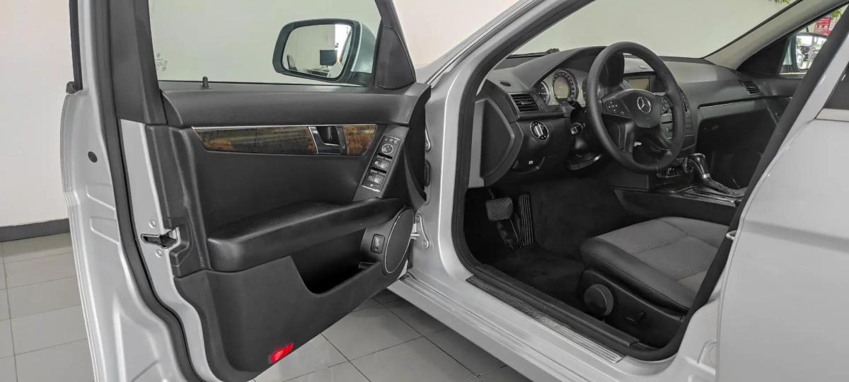 mercedes-benz-classe-c-c-220-cdi-blueefficiency-2007-diesel-2148cc