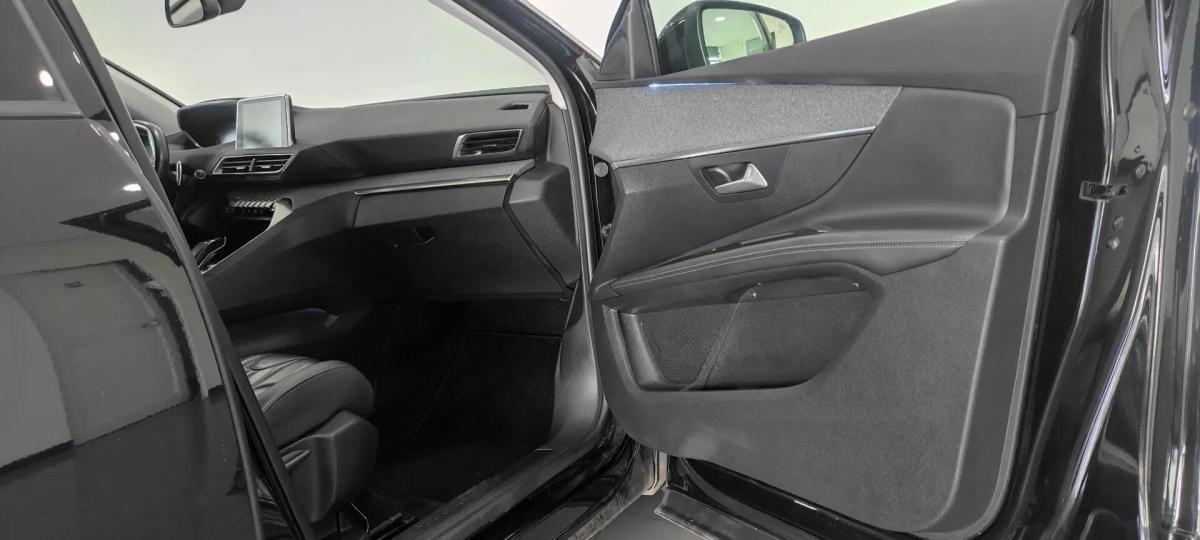 peugeot-3008-2018-diesel-1560cc