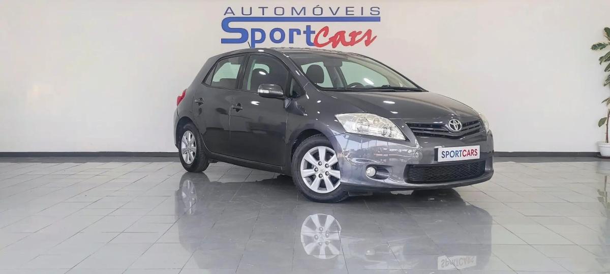 toyota-auris-2010-diesel-1364cc